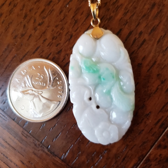 Vintage Gold Chain with Jade Necklace. - Picture 3 of 10